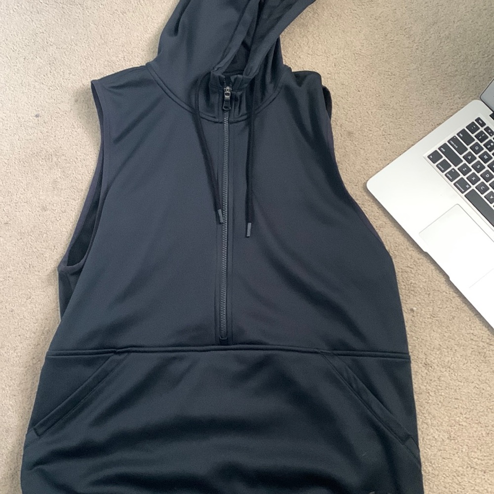 under armour black workout cold gear vest